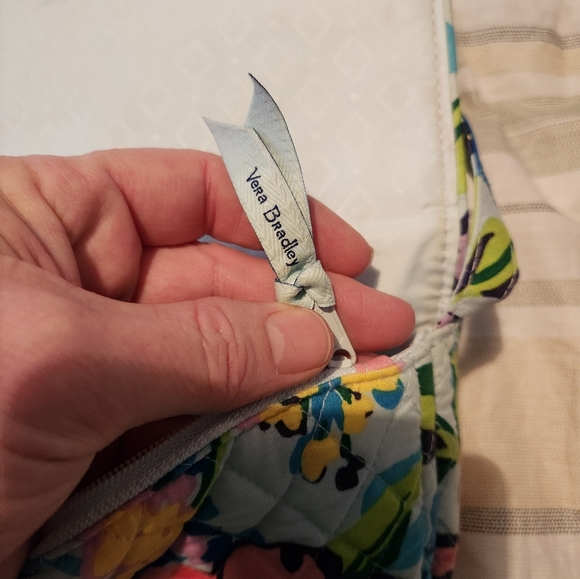 Vera Bradley - Picture 6 of 7